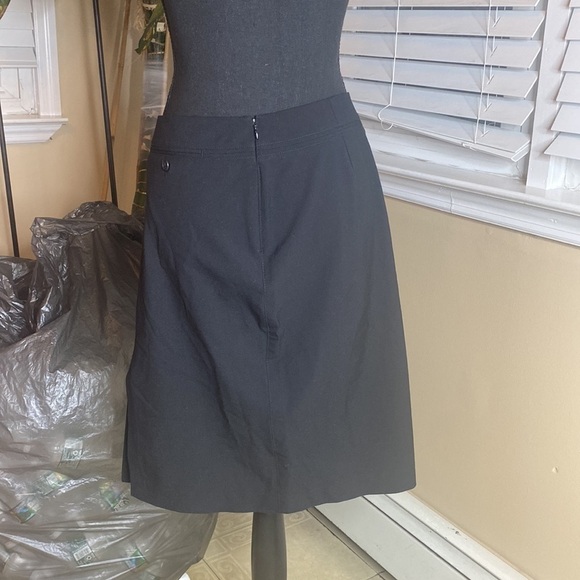 The Limited Stretch Mid Length Skirt - Picture 4 of 12